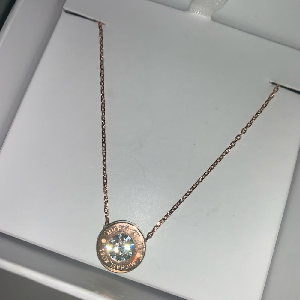 Michael Kors Gold color Necklace - Picture 3 of 5